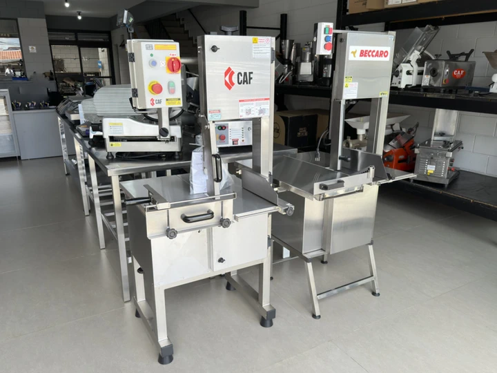 serra de fita para carne e osso